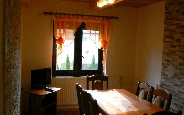 dvojizbový apartmán jedáleň