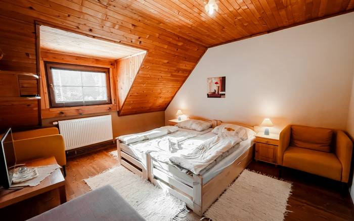 Rodinná izba s dvomi spálňami