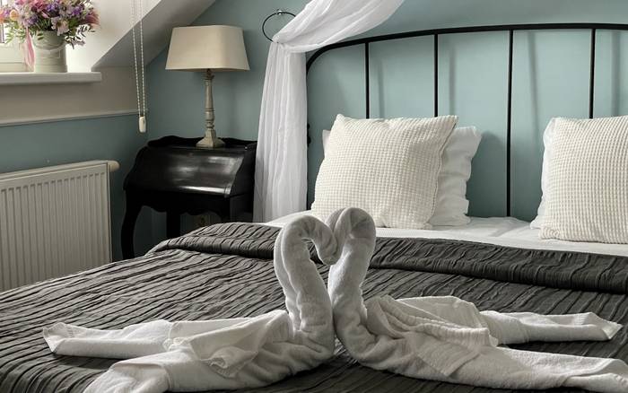 Trojlůžkový pokoj (double + single bed)
