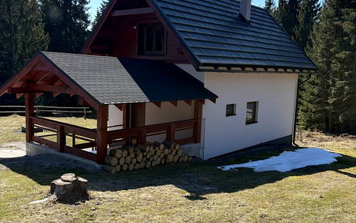 Хата під Криванем