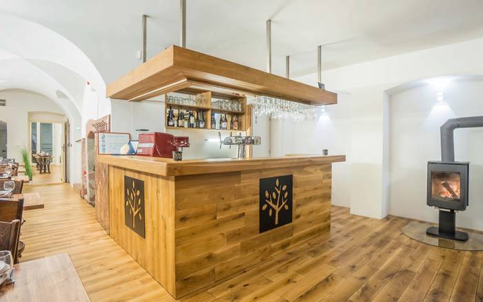 Restaurace