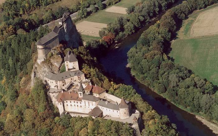 Rieka Orava a Oravský hrad