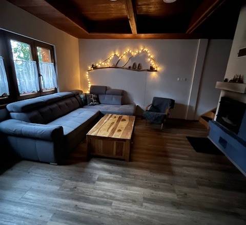 Malá chata- obývačka