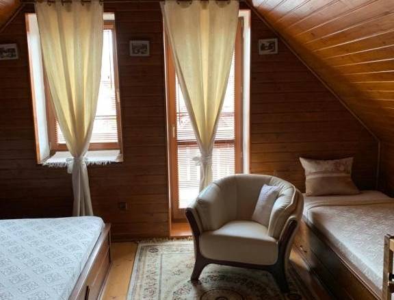 Dvojúrovňový apartmán Lux