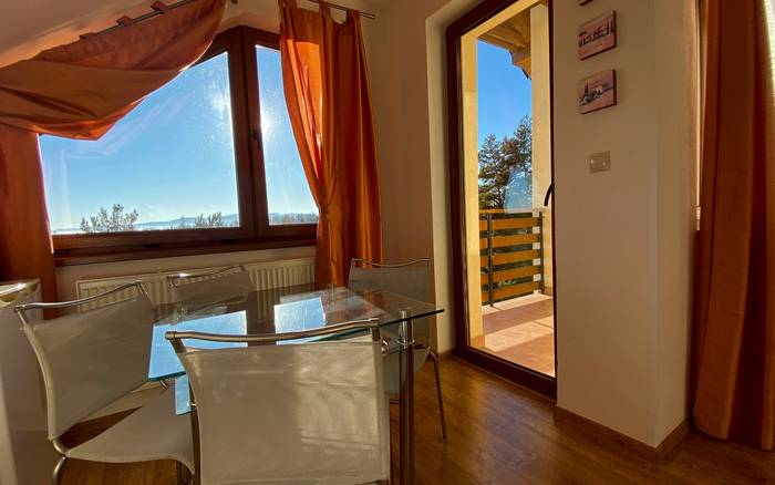 Apartmán s výhľadom na rieku, podkrovie