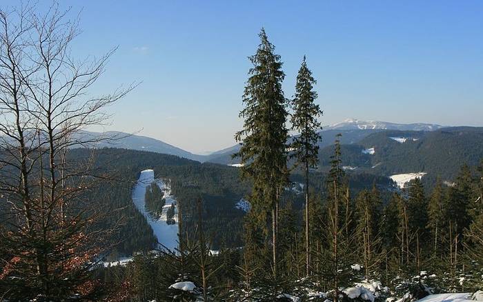 Ski areál Bílá bývá v zimě opravdu bílý