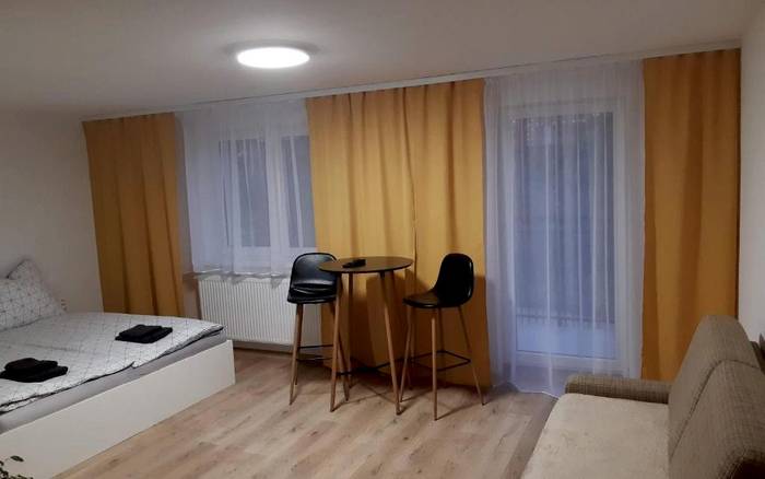 Apartmán s balkónom alebo terasou