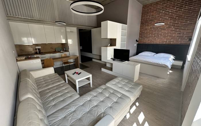 Izba s manželskou posteľou