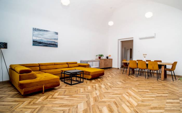 Nadštandardný apartmán v srdci mesta s privátnym wellness