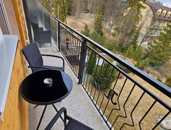 Filip Wellness Apartman, beltéri medence