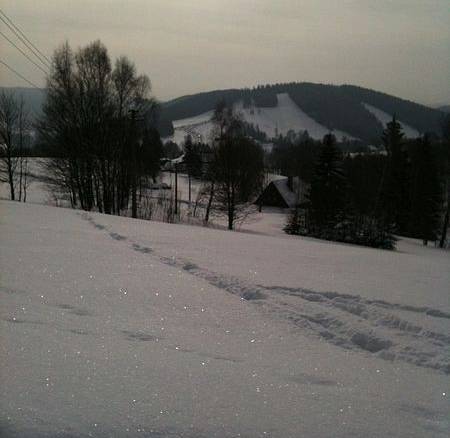 Bez front na vleky se lyžuje ve Ski centru Bublava