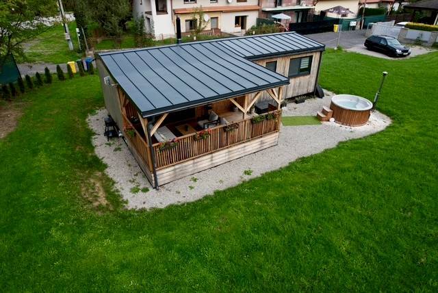 Domček s Jacuzzi a grilom, pri termálnom kúpalisku