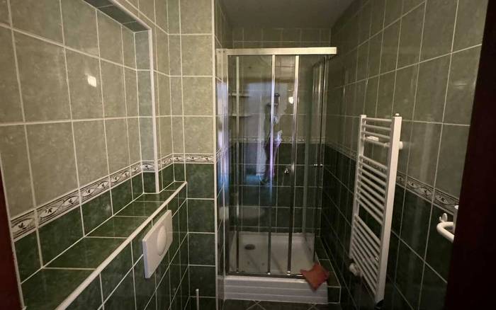 Čtyřlůžkový pokoj s dvěma ložnicemi