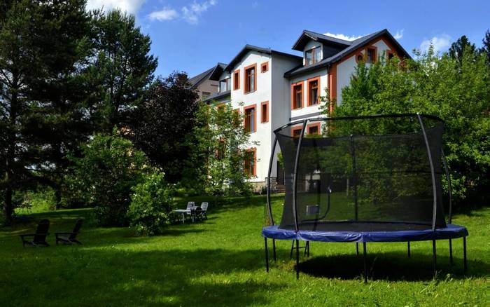 Trampolína