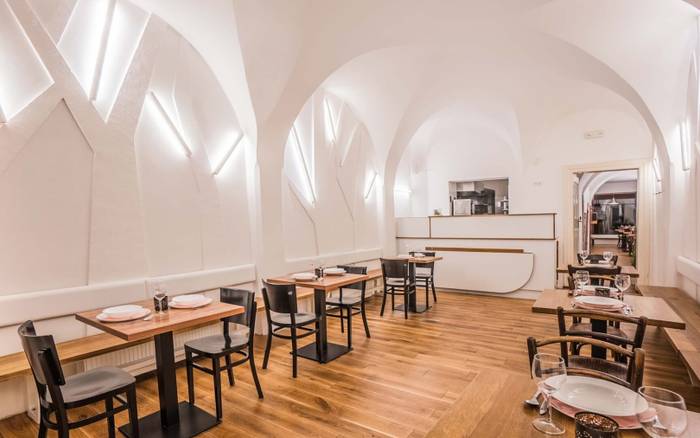 Restaurace