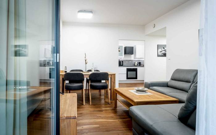 3.06 Apartmán se dvěma ložnicemi a balkonem