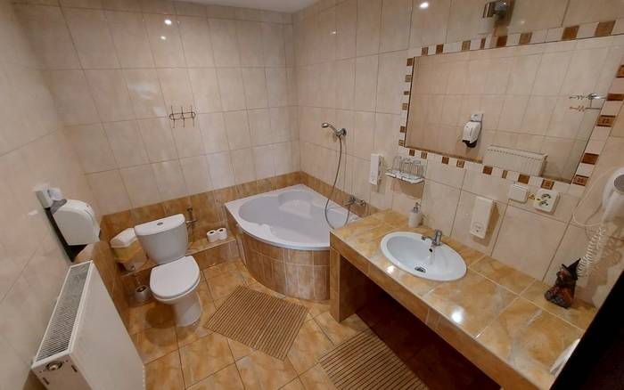 Trojlôžková izba č. 2 s balkónom