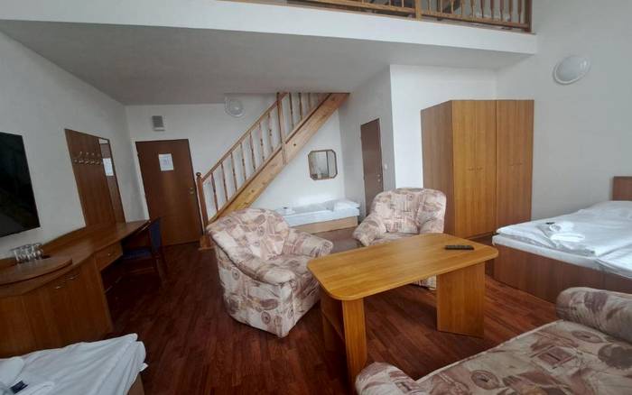 Sedmilůžkový mezonetový apartmán
