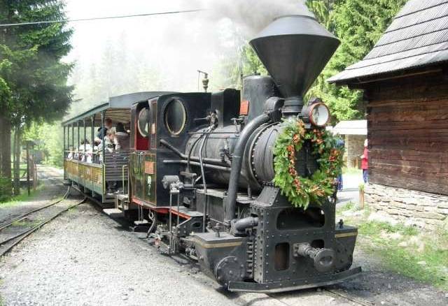 Historická lesná úvraťová železnica - Vychylovka