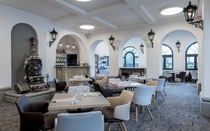 Restaurace