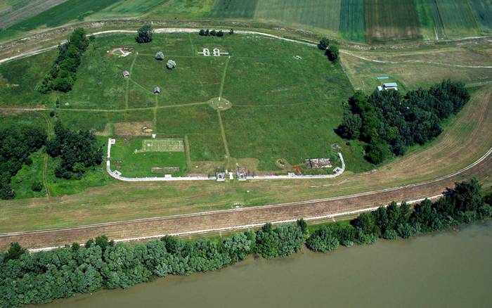 Kelemantia Roman Fort in Iža