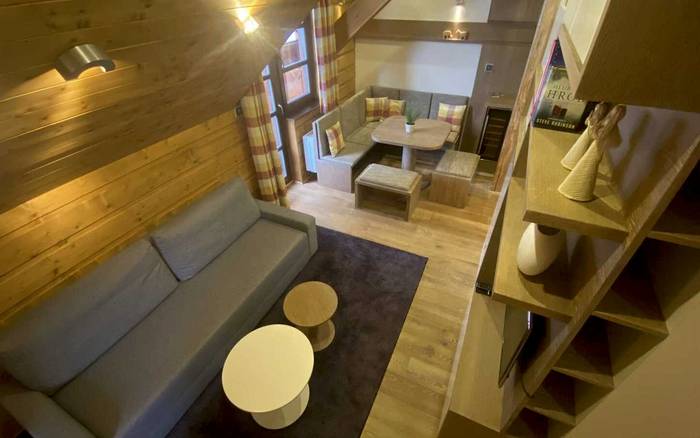 Mezonetový apartmán s kuchyňkou, 2 ložnice, balkon (č.7)