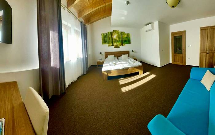 Dvoulůžkový pokoj s 2 přistýlkami Superior