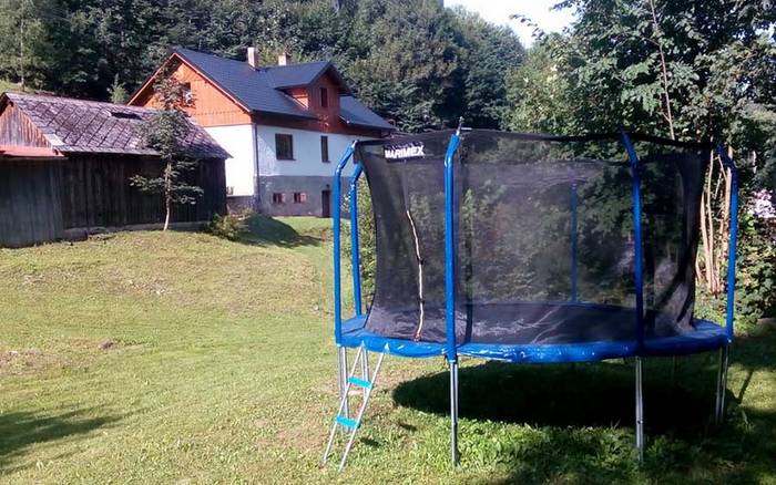 Trampolína