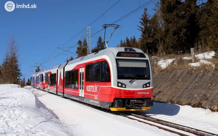 zastávka zubačky v lieskovci 900 m od chaty