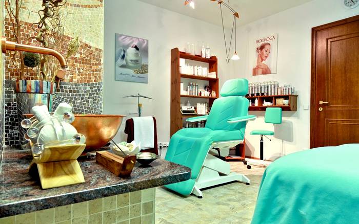 Beauty Salon
