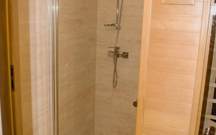 Sprchový kout v apartmánu č.1