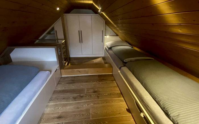 Mezonetový apartmán s kuchyňkou, 2 ložnice, balkon (č.7)