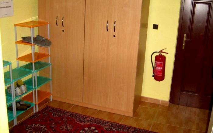Хатина Штарт