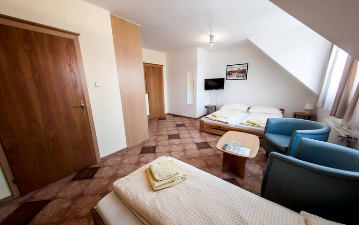 Čtyřlůžkový pokoj