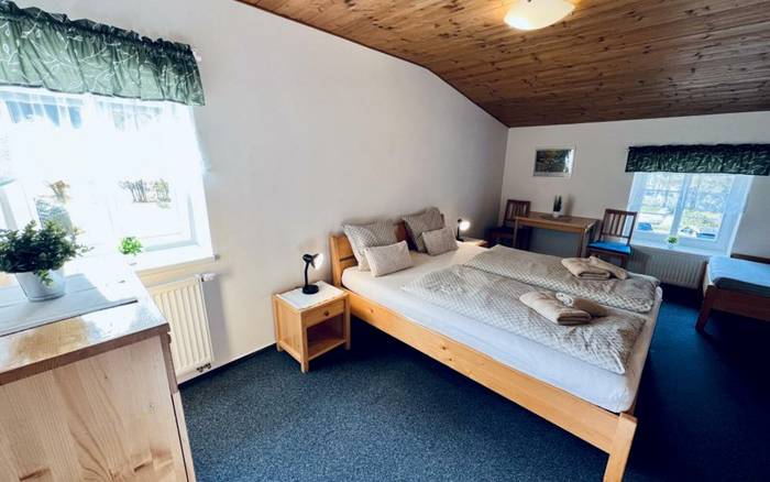 Třílůžkový pokoj č. 1