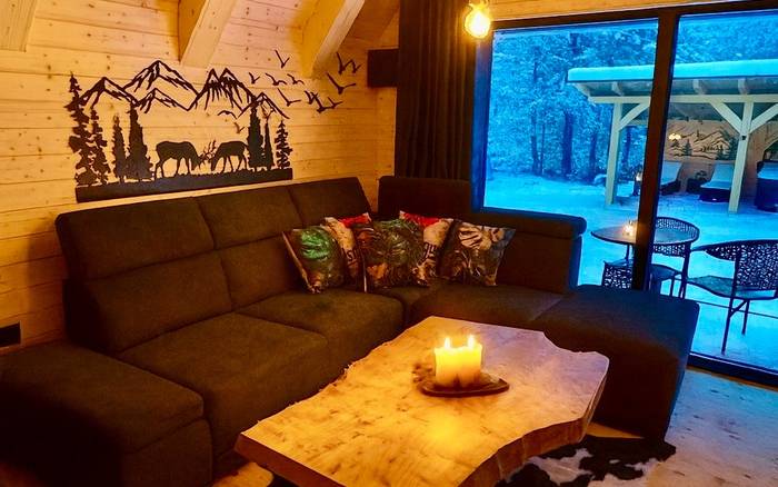 Eldugott házikó PARADiSE