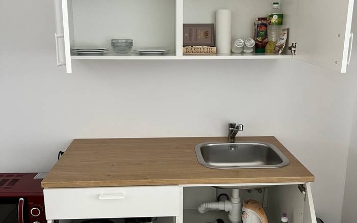Dvojlôžkový apartmán s vlastnou kuchynkou a balkónom