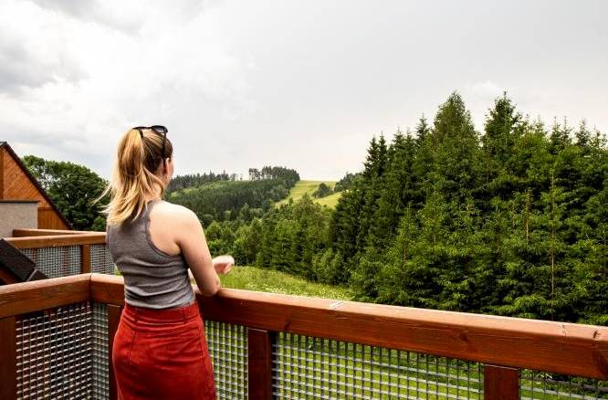 Apartmán Deluxe s kuchyňkou, terasou a balkonem pro 4 osoby