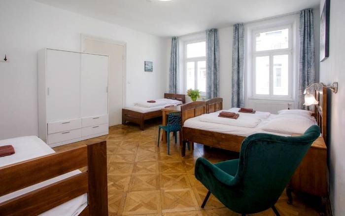 Čtyřlůžkový pokoj - vlastní toaleta