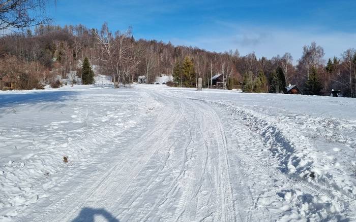 prístupová cesta v zime