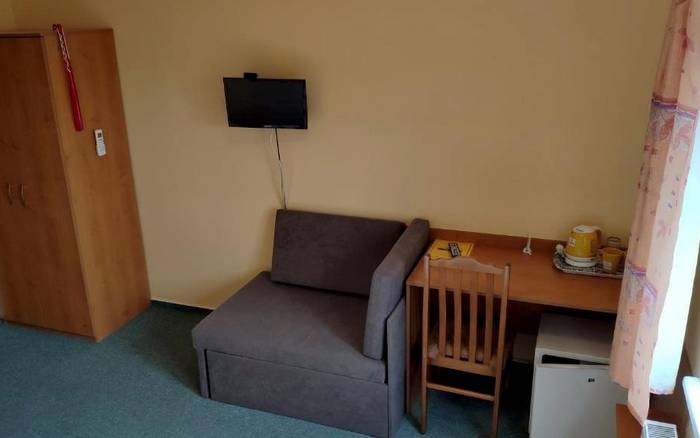 Dvoulůžkový pokoj s manž. postelí a vlastní koupelnou