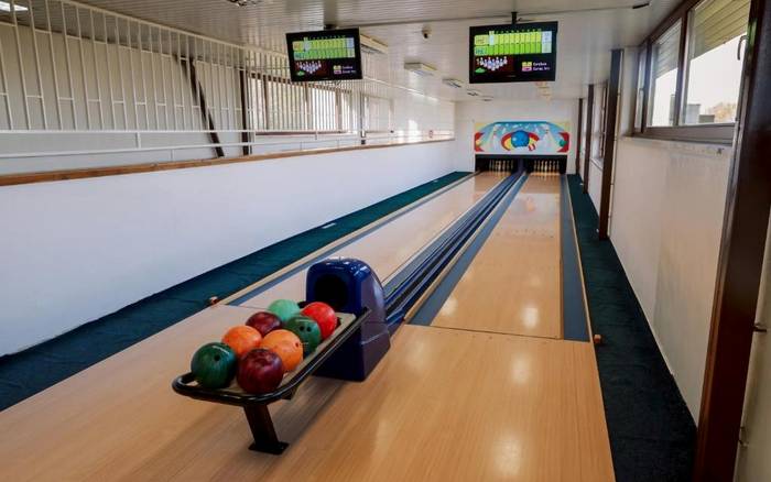 Bowling