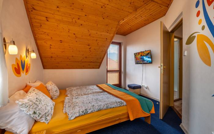 APP - apartmán pre 4 osoby , s balkónom, izba 2