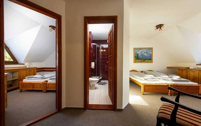 Štvorlôžková izba s 2 spálňami č.2,6