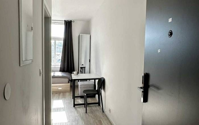Apartmán s balkonem, 1kk