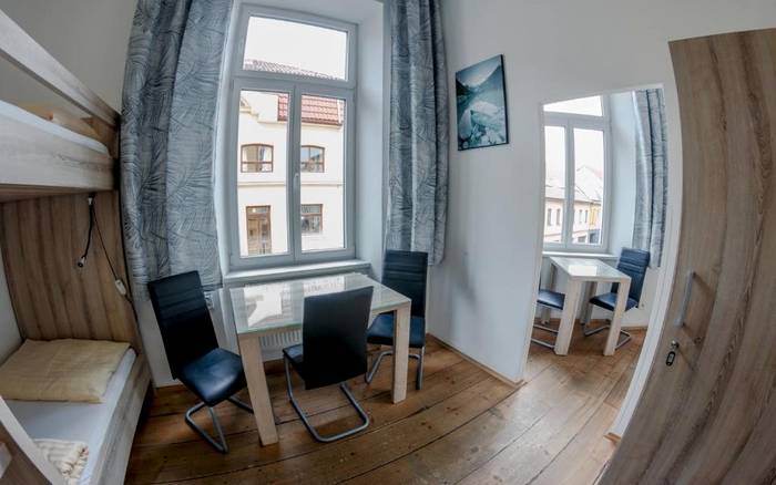 Pánský dorm (společný pokoj pánský) - koupelna sdílená