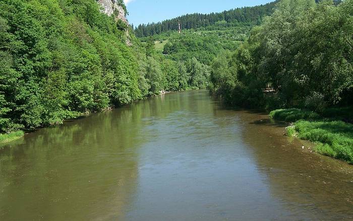 TOP 10 miest na splavovanie na pltiach, lodiach a člnoch