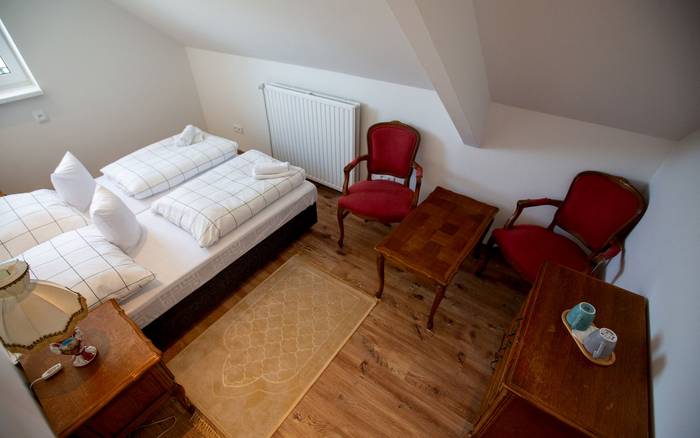 Room B 107