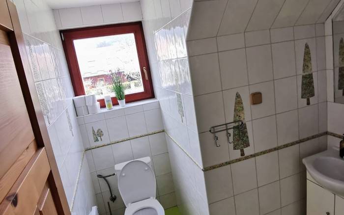 WC v podkrovi byt A