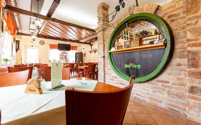 Restaurace